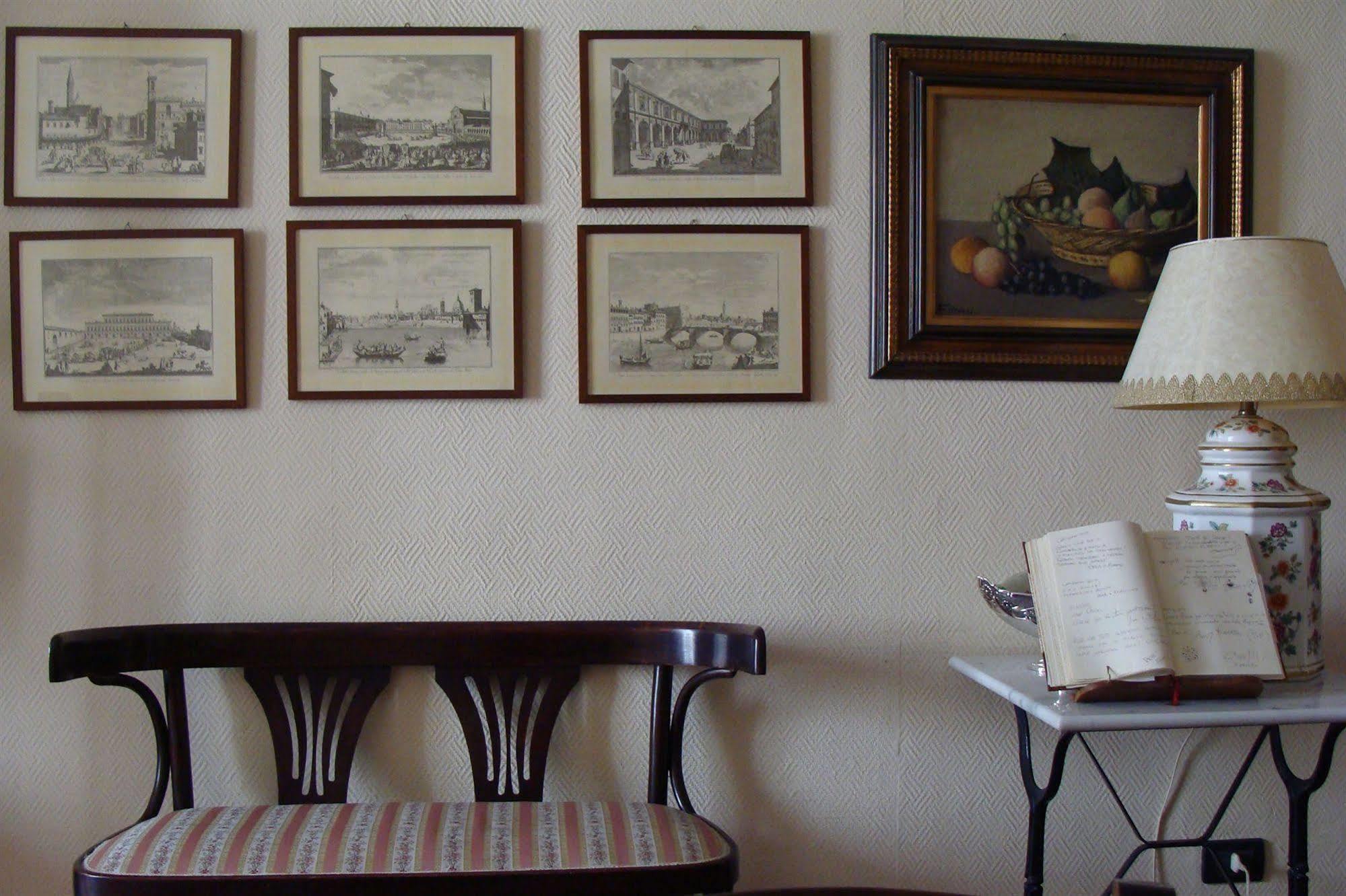 Soggiorno Michelangelo Florence Luaran gambar